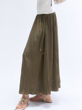 H&M Loose Fit, Crinkle Twill Skirt-Khaki Green Size 6